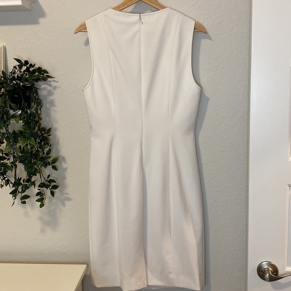 Etcetera White Sheath Dress with Leather Detail - Size 8 - Picture 6 of 16